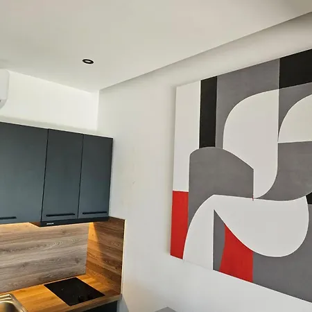Mat Hotel