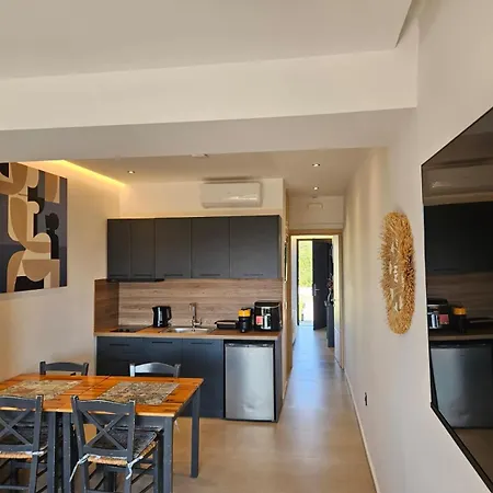 Mat 4* Lachania